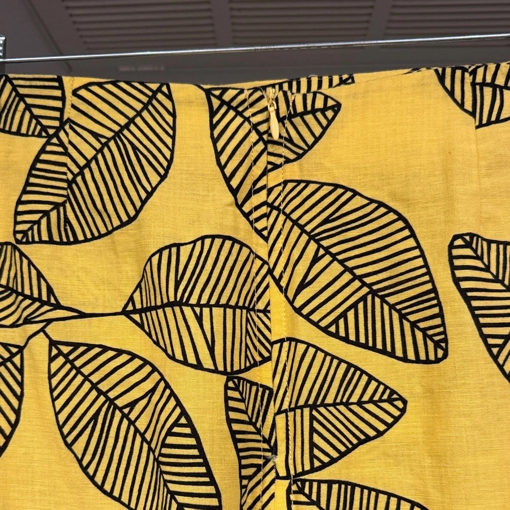 Zara Yellow Leaf Print Women's Skirt size Small